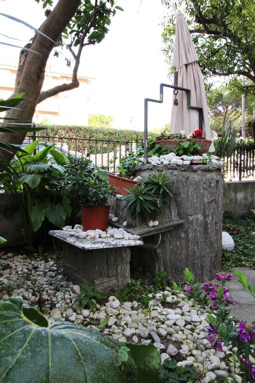 Pochi Passi Dal Mare Apartment San Bartolomeo Al Mare Exterior photo